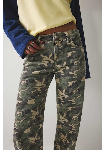 Defacto Kamuflaj Desenli Straight Fit Normal Bel Standart Boy Gabardin Pantolon I8220ax26wnkh175 Haki-kh175 Defacto Kamuflaj Desenli Straight Fit Normal Bel Standart Boy Gabardin Pantolon I8220ax26wnkh175 Haki-kh175