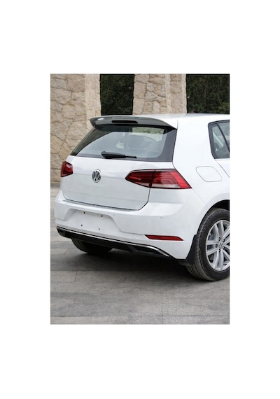 Volkswagen Golf 7 Beyaz Spoiler Sportif Tasarım Şık Arka Görünüm
