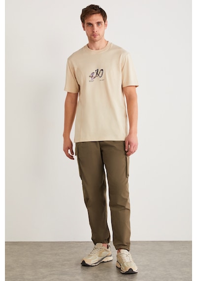 Grimelange Pablo Erkek %100 Organik Pamuklu Regular Önü Baskılı Dikiş Dekoratif Detaylı Bej T-shirt Bej