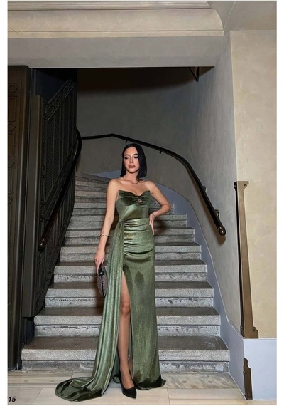 Lior Design Kadın Zarif Detay Kadife Kumaş Straplez Yırtmaçlı Maxi Abiye Elbise Haki