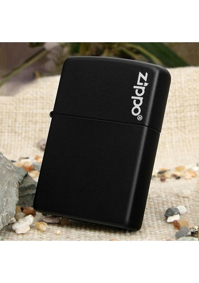 Zippo Çakmak 218Zl Zippo Logolu Klasik Siyah Mat Renk