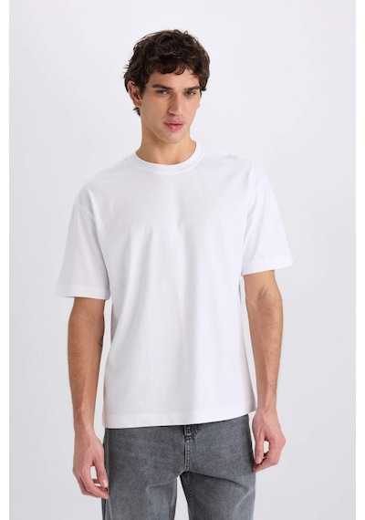 DeFacto Oversize Geniş Kalıp Bisiklet Yaka Basic Düz Kısa Kollu Beyaz Tişört E6885AXNSWT34