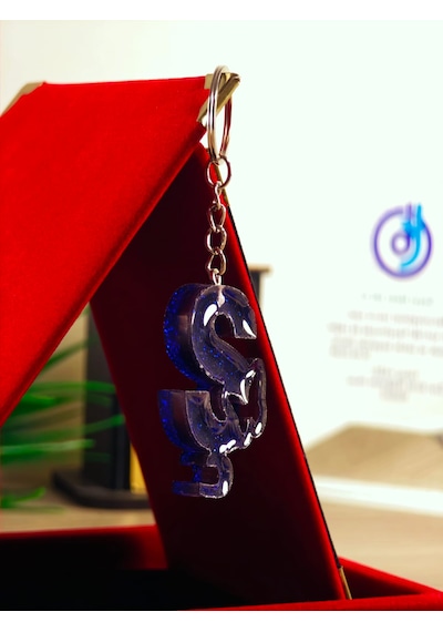 Harfli Anahtarlık Kişiye Özel Yapım Kelebek Desenli Anahtarlık El Yapımı Epoksi Hediyelik Ürün Harf Anahtarlık Altın - Beyaz