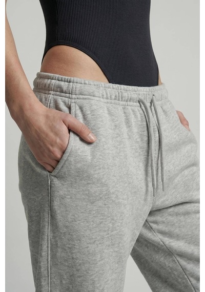 Woneagle Kadın Gri Melanj Logolu Yüksek Bel Rahat Kesim Jogger Eşofman Altı Gri Melanj Gri Melanj Woneagle Kadın Gri Melanj Logolu Yüksek Bel Rahat Kesim Jogger Eşofman Altı Gri Melanj Gri Melanj