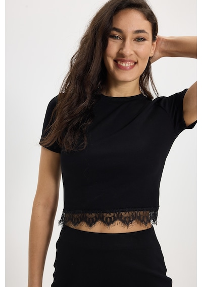 Tudors Kadın Slim Fit Dar Kesim Pamuklu Bisiklet Yaka Dantel Detaylı Siyah Etek Tişört Takım-50455