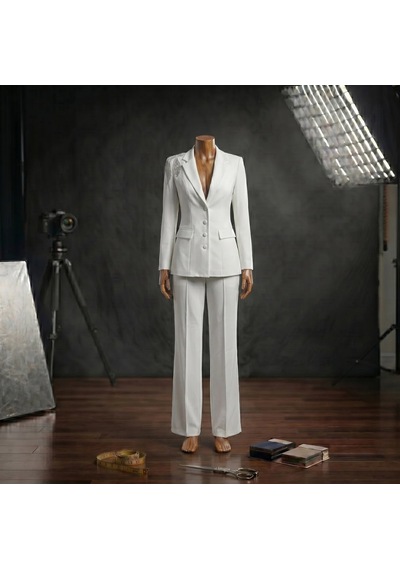 Orvelia Omuz Kanat Kristal İşlemeli Tailored Beyaz Blazer Ceket Ve Pantolon Takımı Selene