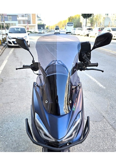Motocam Küba Newlight 50 Pro Ön Cam 2023-2026 Model 58cm Füme Renkli 4mm  Boylu