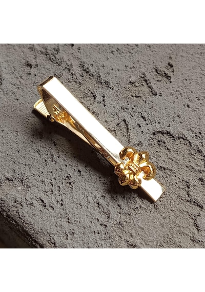 Fleur De Lis Figürlü Kravat İğnesi Altın
