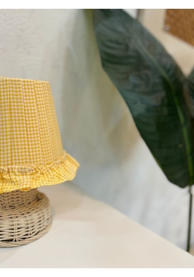 Sarı Pötikare Desen Kumaş Rattan Ayaklı Kablosuz Gece Masa Lambası