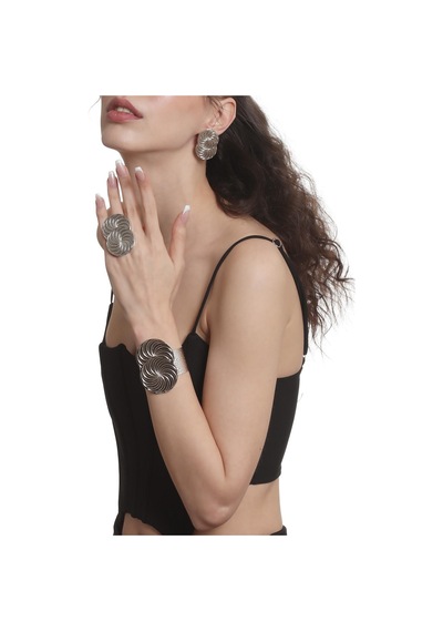 Kadın Lak Gümüş Renk Kaplama Spiral Baskılı Tasarım Küpe &yüzük &bilekik Set Gümüş