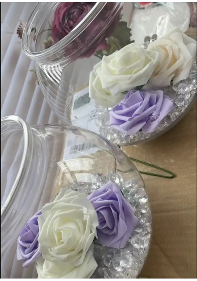 Boutonnieres Merkezleri İçin İvory Gül W / Sap, 1 Adet