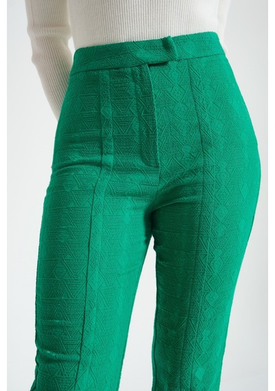 Mizalle Yırtmaçlı Jakarlı Yeşil Pantolon Yeşil