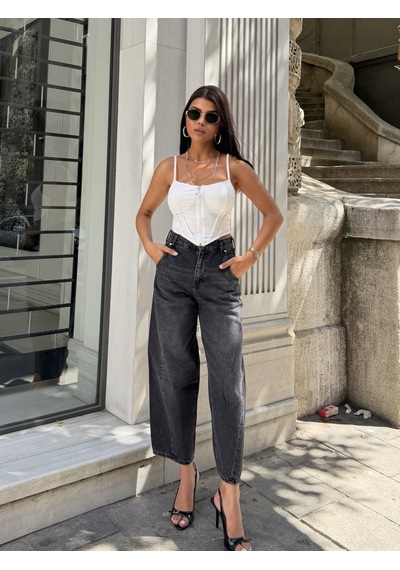 Out Of Standart Kadın Barrel Leg Normal Bel Düz Paça Jean Pantolon Siyah