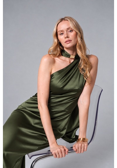 Mayrem May Rem Kadın Saten Halter Yaka Şal Detaylı Maxi Abiye Elbise Haki Mayrem May Rem Kadın Saten Halter Yaka Şal Detaylı Maxi Abiye Elbise Haki