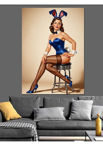 Ahşap Tablo Mavi Tavşan Kostümlü Pin-up Kız