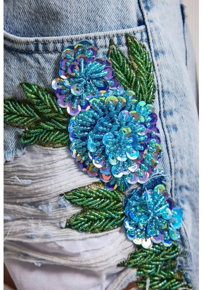 it's basic Kadın Kot Rengi 11s6-3 Özel Taş Ve Nakış Detaylı Mini Boy Denim Şort Çok Renkli