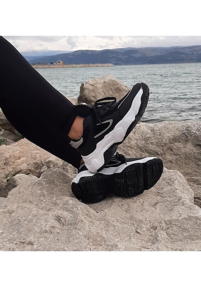 Dunlop 2323 Siyah-Beyaz Renk Fuspetli Kalın Taban Spor Ayakkabı AYKSAYAK-000503
