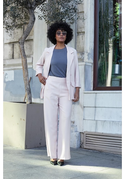 Kadın İpeksi Dokulu Modal Kumaş Yakalı Cep Kapaklı Oversize Salaş Blazer Ceket-pudra Pudra Kadın İpeksi Dokulu Modal Kumaş Yakalı Cep Kapaklı Oversize Salaş Blazer Ceket-pudra Pudra