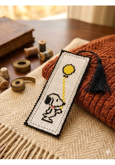 Snoopy Kanaviçe Kitap Ayracı