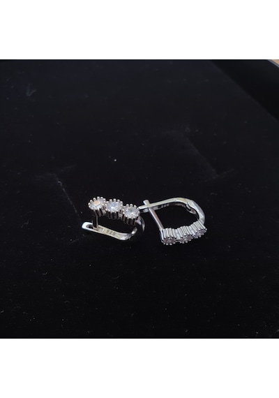 925 Ayar Gümüş Beyaz Taşlı Çocuk Küpesi Gümüş Renk