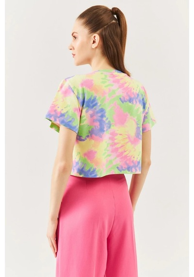 Kadın Oversize Rahat %100 Pamuklu Penye Bisiklet Yaka Kısa Kol Basic Crop T-shirt Batik Gökkuşağı
