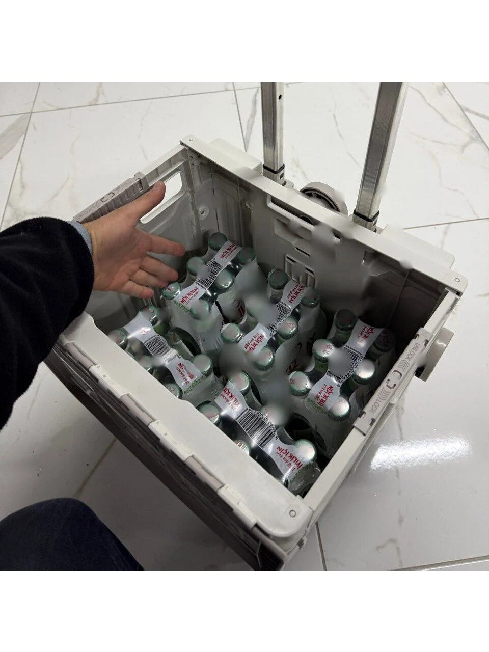 8 Tekerlekli Gri, 38l Orta Boy Hareketli Alüminyum Tutacaklı Alışveriş Arabası