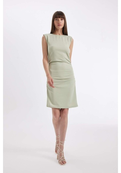 DeFacto Bodycon Vücuda Oturan Drapeli Krep Kolsuz Mini Abiye Elbise D3770AX24AUKH494