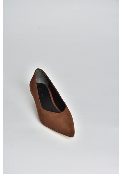 Fox Shoes V404090302 Kahverengi Süet Sivri Burun Alçak Topuklu Kadın Ayakkabı Kahverengi