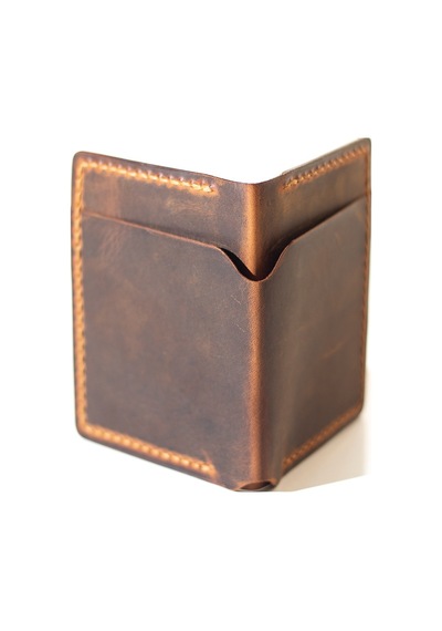 Kişiye Isme Özel Bifold Dik Para Bölmeli Deri Cüzdan Camel