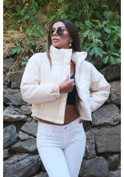 Keyifli Moda Kadın Bej Dik Yaka Çıtçıtlı Fermuarlı Kısa Şişme Mont - 40 Bej
