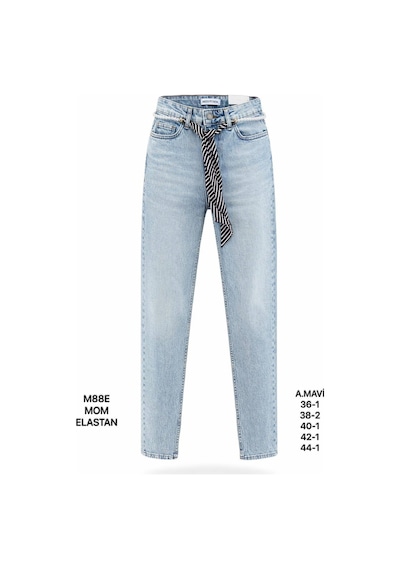Miss Poem Kadın Açık Mavi Kemer Detaylı Yüksek Bel Mom Fit Jean Pantolon A.mavi