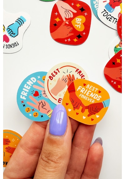 Arkadaşlık Temalı İkili Set 34 Parça Paylaşımlı Sticker Paketi Suya Dayanıklı Ajanda Laptop Termos Telefon Etiket Seti