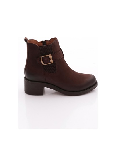 Dgn 1715 Kadin Kemer Toka Detayli Topuklu Bot Kahve Nubuk