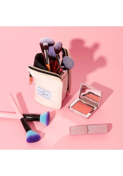 The Flat Lay Co. Ayaklı Fırça Kutusu, Makyaj Fırçalarınız İçin Akıllı Saklama
