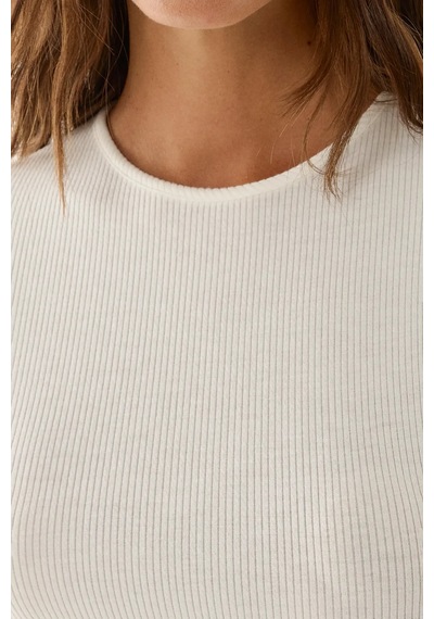 Hiccup Slim Fit Örme Crop Bluz Tozlu Beyaz