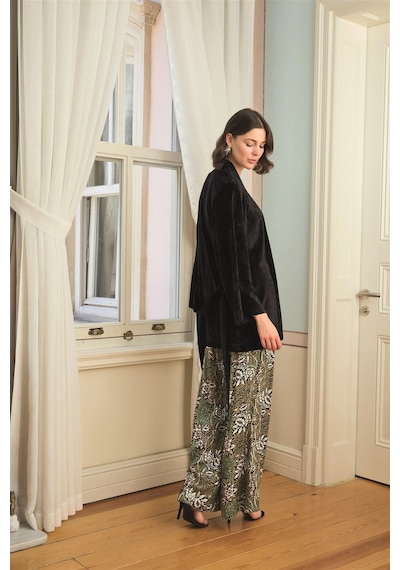 Monamise Kadın Çiçek Yaprak Ve Etnik Desenli Dantelli 3'lü Pijama Takımı 24148 Siyah