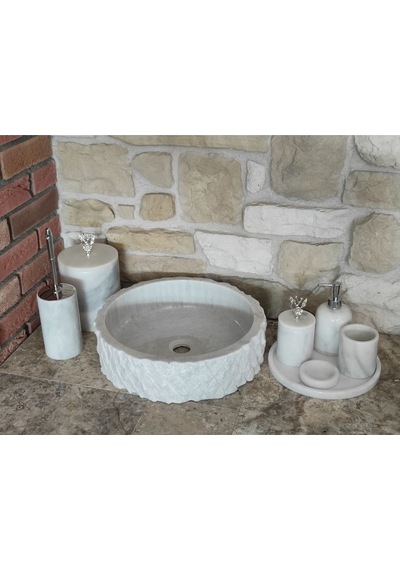 Beyaz Mermer Gümüş Rengi Aksesuarlı 8'li Lavabolu Banyo Seti Beyaz