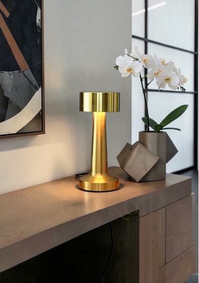 Dokunmatik Masa Gece Lambası Dokunmatik Lamba Abajur Led Şarjlı Masa Lambası Gold Boy:21 Cm Ledli Gold