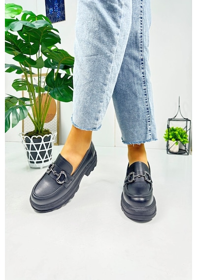 Günlük Kadın Loafer V Tokalı Kalın Topuklu Tırtıklı Tabanlı Oval Burunlu Makosen Ayakkabı 7455 - 7453 7453-siyahcilt Günlük Kadın Loafer V Tokalı Kalın Topuklu Tırtıklı Tabanlı Oval Burunlu Makosen Ayakkabı 7455 - 7453 7453-siyahcilt