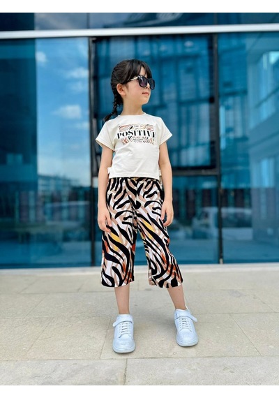 Miniğimin Cicileri Positive Baskılı Viskon Zebra Desen Kız Çocuk Takım - Kahve-bej Kahve-bej-32040 Miniğimin Cicileri Positive Baskılı Viskon Zebra Desen Kız Çocuk Takım - Kahve-bej Kahve-bej-32040