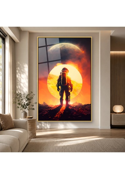 Güneş Önünde Yürüyen Astronot Gold Çerçeveli Cam Tablo