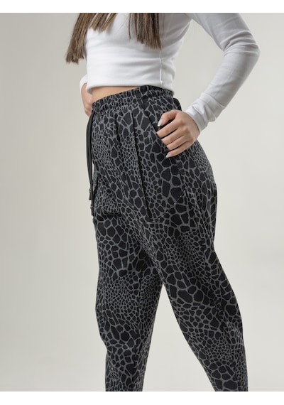 Cocopelli Cep Detaylı Leopar Desenli Kadın Baget Pantolon Coc2645 Desenli