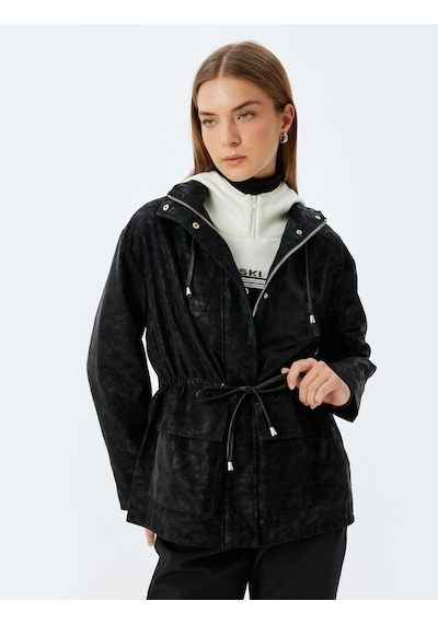 Koton Suni Deri Oversize Yağmurluk Kapüşonlu Beli Bağlamalı Fermuarlı Cepli Siyah 5sak00004ew Siyah Koton Suni Deri Oversize Yağmurluk Kapüşonlu Beli Bağlamalı Fermuarlı Cepli Siyah 5sak00004ew Siyah
