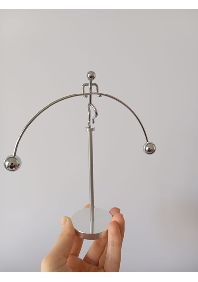 Metal Halterci Denge Adam & Masa Aksesuarı Kinetik Stres Giderici Dekoratif Biblo Gümüş