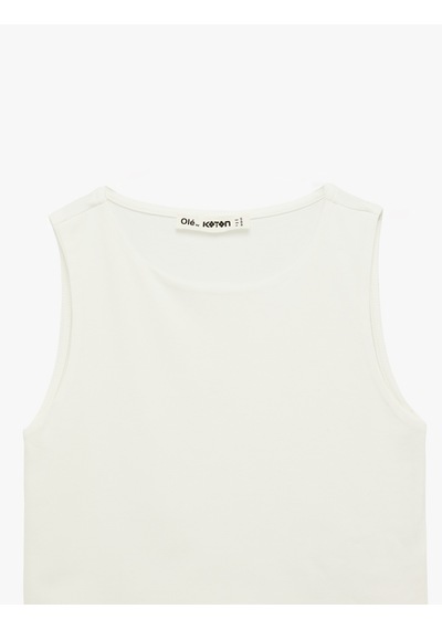 Koton Kolsuz Bisiklet Yaka Slim Fit Crop Bluz Ekru 6sal30050ık Ekru