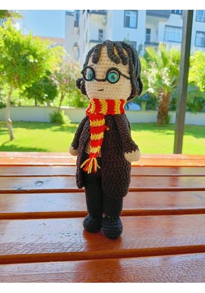 Harry Amigurumi Örgü Oyuncak - Film Karakteri Hediyelik Figür 21 Cm Siyah