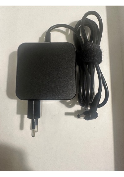 19 Volt 2.37 Amper Asus Uyumlu Adaptör 19 Volt 2.37 Amper 4.0 Mm 1.35 Mm Adaptör