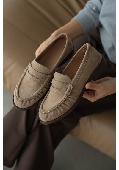 Selin Shoes Lurein Büzgülü Hafif Kalın Topuk Kadın Loafer- Vizon Süet