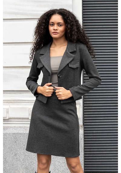 Kadın Kalın Esnek Kumaş Yakalı Cep Kapaklı Uzun Kol Kısa Blazer Ceket-antrasit Antrasit Kadın Kalın Esnek Kumaş Yakalı Cep Kapaklı Uzun Kol Kısa Blazer Ceket-antrasit Antrasit