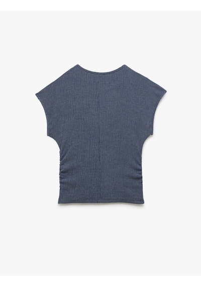 Koton Drape Detaylı Kısa Yarasa Kollu Bisiklet Yaka Slim Fit Dokulu Tişört Lacivert 5sak50156ek Lacivert